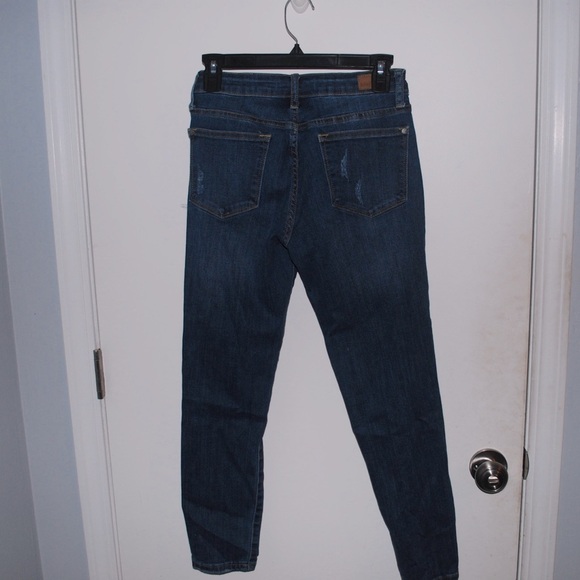 Judy Blue Distressed Relaxed Fit Jean. - Picture 3 of 4